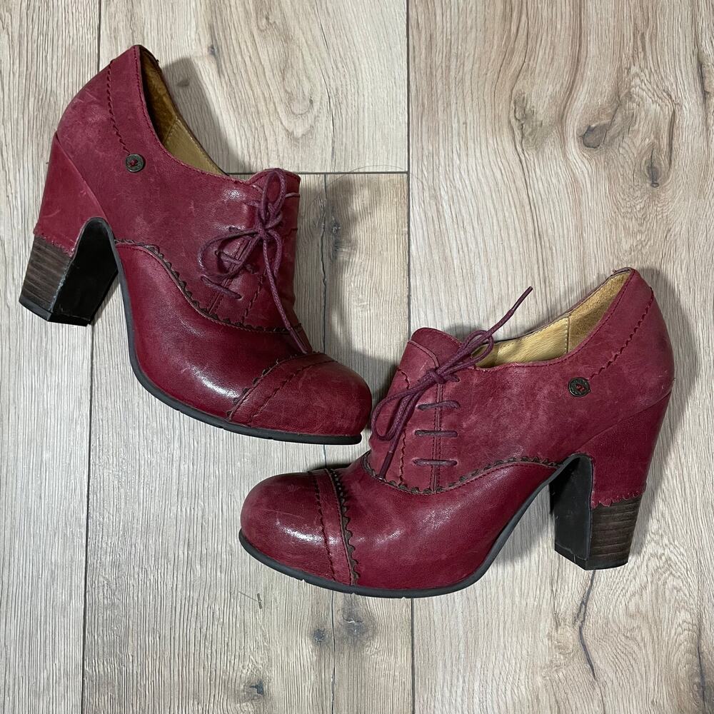 Gold Button Leather Heels Size 8 39 Burgundy Wingtip Booties